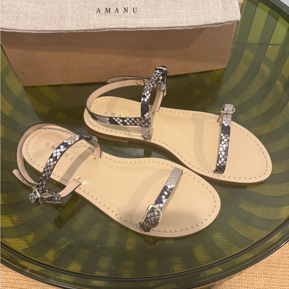 Tan and Black Minimalist Flat Sandals - Picture 2 of 5